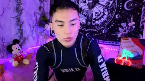 damon_clark_ online show from March 2025 07:06:02 PM