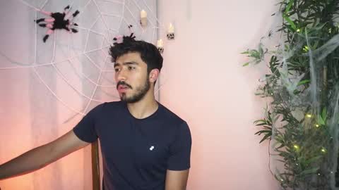 damon_frost online show from October 2025 10:54:02 PM