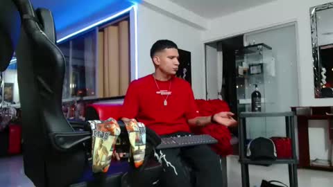 damyan_2003 online show from November 2025 02:39:02 AM