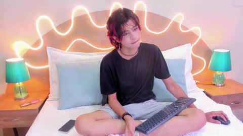 D A N online show from October 2025 02:04:02 PM