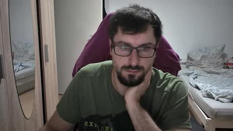 King Dan online show from September 2025 07:40:02 PM