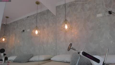    online show from April 2026 10:07:02 PM