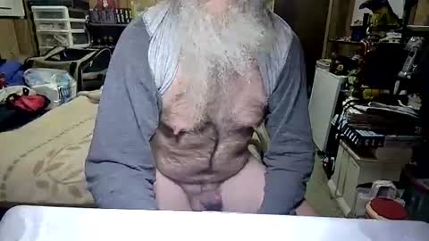 Dana online show from December 2025 01:30:01 PM