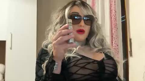 Snapshot of danastone_livingdoll chatting on May 2026 09:04:02 AM danastone_livingdoll online show from May 2026 09:04:02 AM