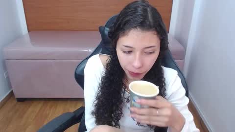 Danatella  online show from January 2026 12:54:01 PM