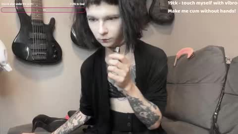 dandelion_sea online show from October 2025 07:03:01 PM