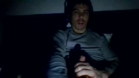Snapshot of dane950804 chatting on May 2026 01:00:01 AM dane950804 online show from May 2026 01:00:01 AM