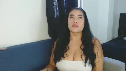 Snapshot of danessa_cruz chatting on October 2025 08:40:01 PM Danessa online show from October 2025 08:40:01 PM