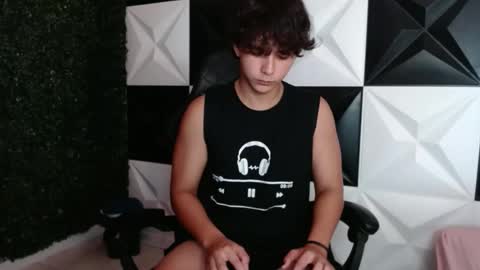 Snapshot of dani_cumboy chatting on December 2024 02:33:02 AM dani_cumboy online show from December 2024 02:33:02 AM