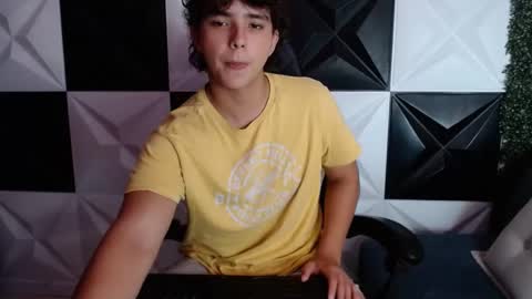 Snapshot of dani_cumboy chatting on January 2025 04:36:02 AM dani_cumboy online show from January 2025 04:36:02 AM