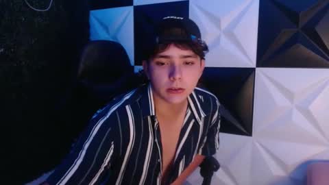 Snapshot of dani_cumboy chatting on February 2025 03:20:01 AM dani_cumboy online show from February 2025 03:20:01 AM