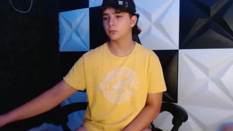 Snapshot of dani_cumboy chatting on February 2025 07:44:02 AM dani_cumboy online show from February 2025 07:44:02 AM