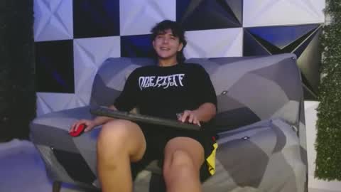 Snapshot of dani_cumboy chatting on March 2025 03:01:01 AM dani_cumboy online show from March 2025 03:01:01 AM