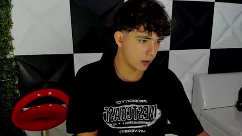 Snapshot of dani_cumboy chatting on September 2025 02:50:01 PM dani_cumboy online show from September 2025 02:50:01 PM