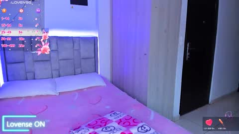 Snapshot of dani_cutee_ chatting on November 2025 10:26:01 PM Dani online show from November 2025 10:26:01 PM