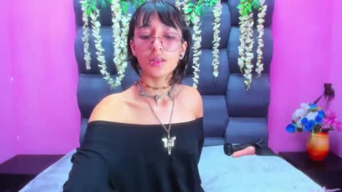 dani_dream online show from October 2025 02:04:02 PM