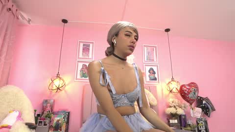 Snapshot of dani_parkerr chatting on January 2025 04:12:01 PM online show from January 2025 04:12:01 PM
