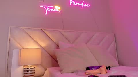 Hi I am Dani online show from February 2025 09:49:01 PM