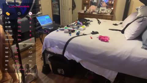 Dani Dragon online show from December 2024 11:00:01 PM