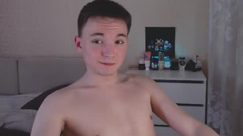Snapshot of daniel_isaak chatting on August 2026 09:29:02 PM Daniel Jerry online show from August 2026 09:29:02 PM