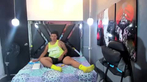 daniel_jhonson online show from January 2025 01:04:02 PM