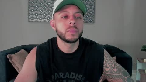 daniel_kingxxx online show from February 2026 12:03:01 PM