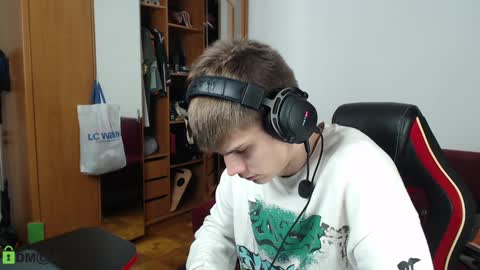 Daniel online show from December 2024 09:11:01 PM