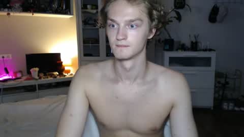 Snapshot of daniel_yumm chatting on July 2026 04:16:02 PM Daniel online show from July 2026 04:16:02 PM
