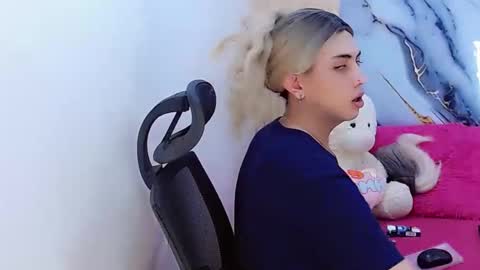 daniela_pink_ online show from February 2026 08:27:01 PM