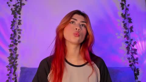 Snapshot of daniela_saenz1 chatting on December 2024 06:59:01 PM Dani Saenz online show from December 2024 06:59:01 PM