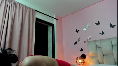 lorena online show from January 2025 02:41:01 AM