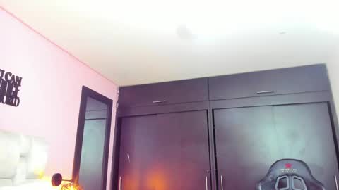 lorena online show from March 2025 02:26:01 AM