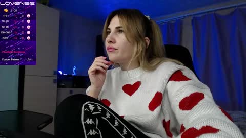 Snapshot of danielacooperx chatting on February 2025 05:40:02 PM Daniela Cooper online show from February 2025 05:40:02 PM