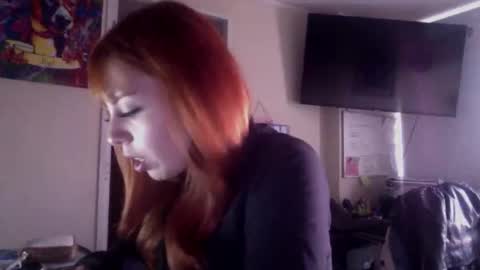 danielaredhair online show from May 2026 09:32:02 PM