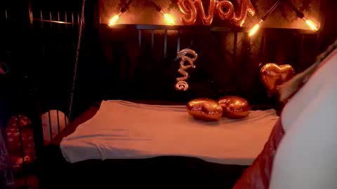 danielareign online show from February 2026 07:01:02 AM