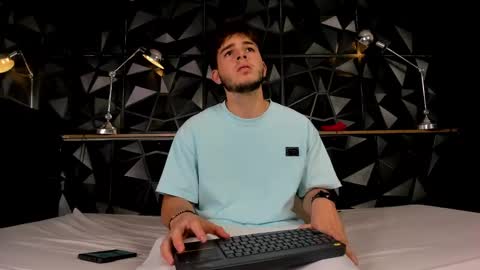 DANIEL online show from January 2025 04:02:02 PM