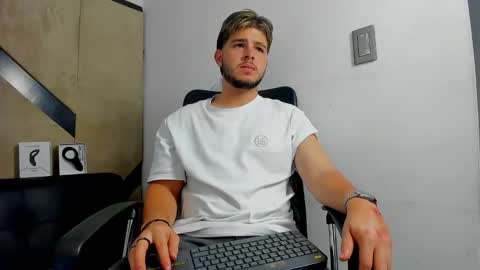 DANIEL online show from September 2025 02:22:01 AM