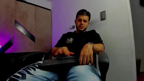 DANIEL online show from October 2025 10:34:02 PM