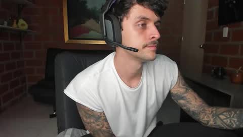 Daniele Bunny online show from November 2025 08:40:01 PM