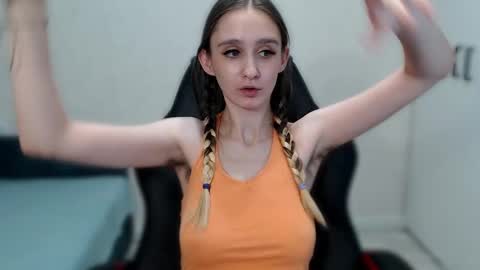 Daniella Martin online show from February 2025 12:11:02 PM