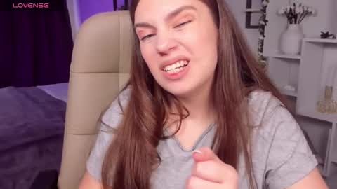 Daniella online show from September 2025 10:41:01 AM