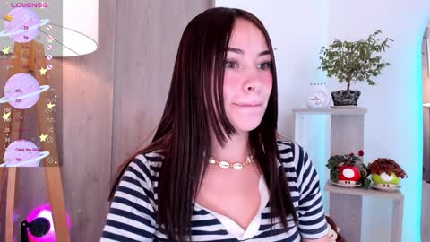 Snapshot of daniellerose_ chatting on February 2025 08:17:02 PM Danielle Rose online show from February 2025 08:17:02 PM