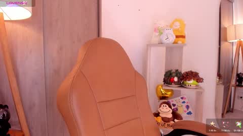 Snapshot of daniellerose_ chatting on September 2025 09:04:02 PM Danielle Rose online show from September 2025 09:04:02 PM