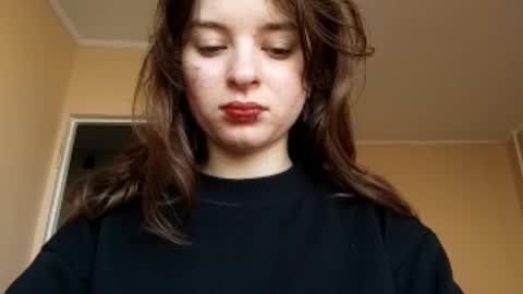 Mia online show from October 2025 07:32:01 AM