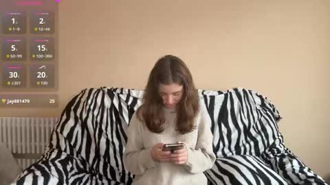 Mia online show from November 2025 07:19:01 AM