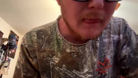 Snapshot of danielp_mod_cb chatting on January 2025 10:01:02 PM Daniel    y. online show from January 2025 10:01:02 PM