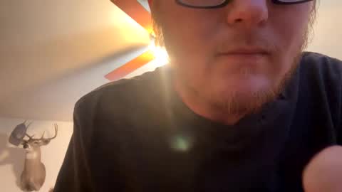 Snapshot of danielp_mod_cb chatting on March 2025 10:50:02 PM Daniel    y. online show from March 2025 10:50:02 PM