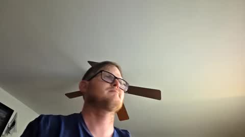 Daniel    y. online show from February 2026 10:28:01 PM