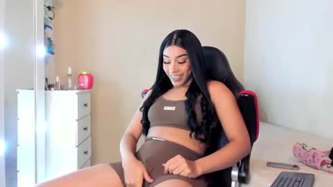 Snapshot of danii_jimenez chatting on July 2026 01:52:01 AM Daniela online show from July 2026 01:52:01 AM