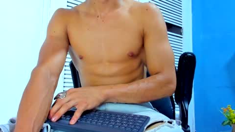 Dani online show from December 2024 10:13:01 AM